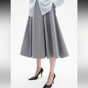 Babiton Enterprise Skirt